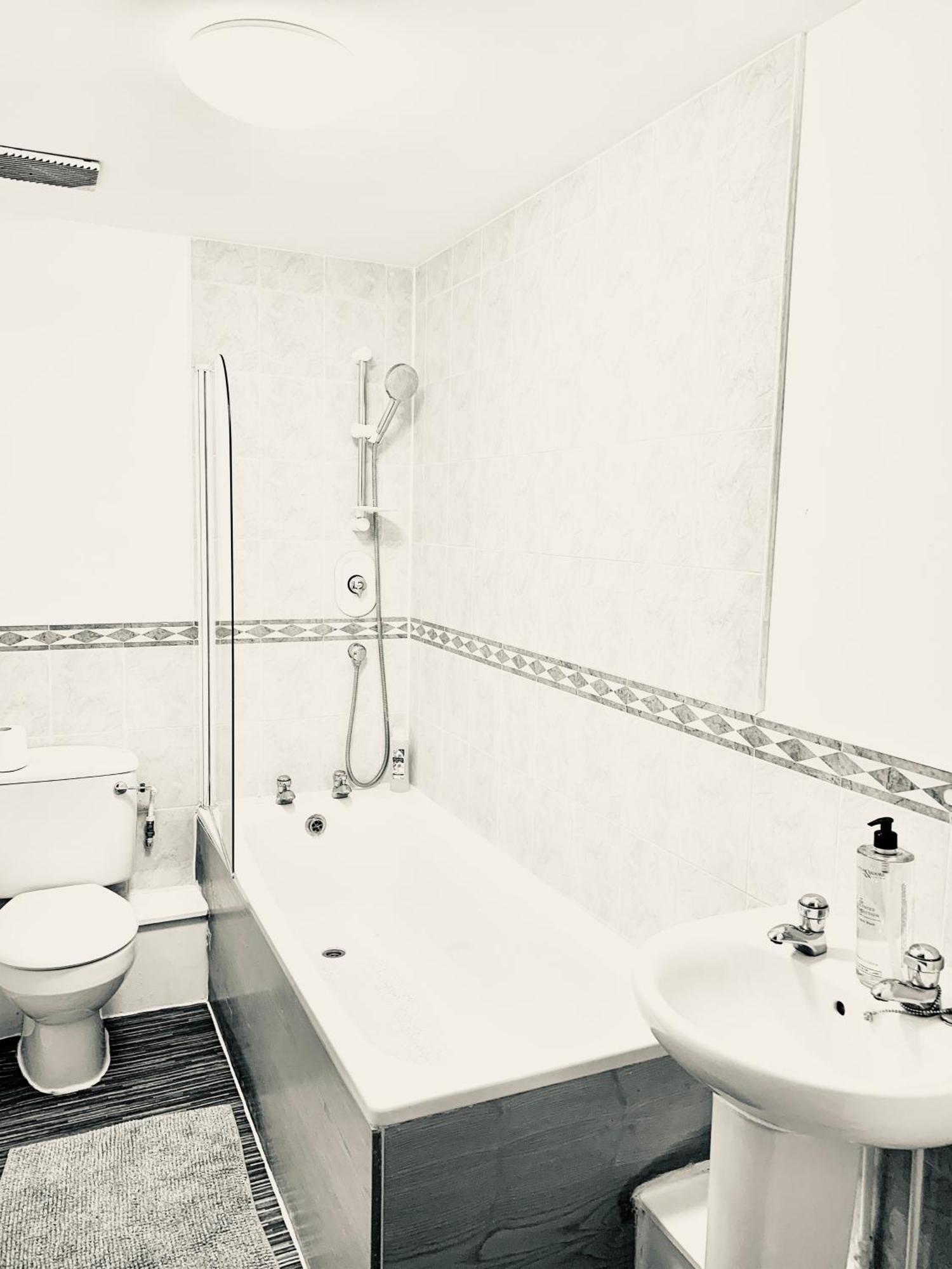 Tower Bridge London, 2 Bedrooms, Reception, Kitchen, Parking Exteriör bild